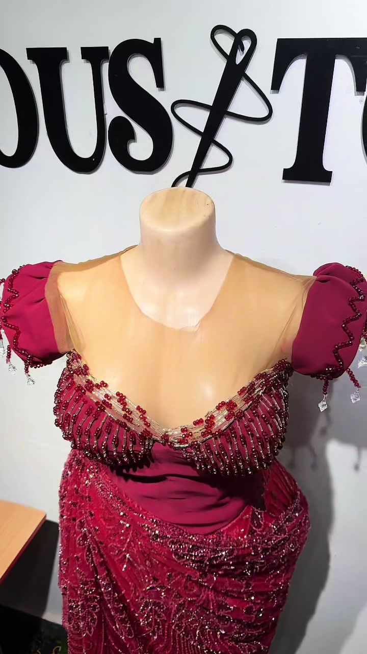 @POMPOUSTOUCH