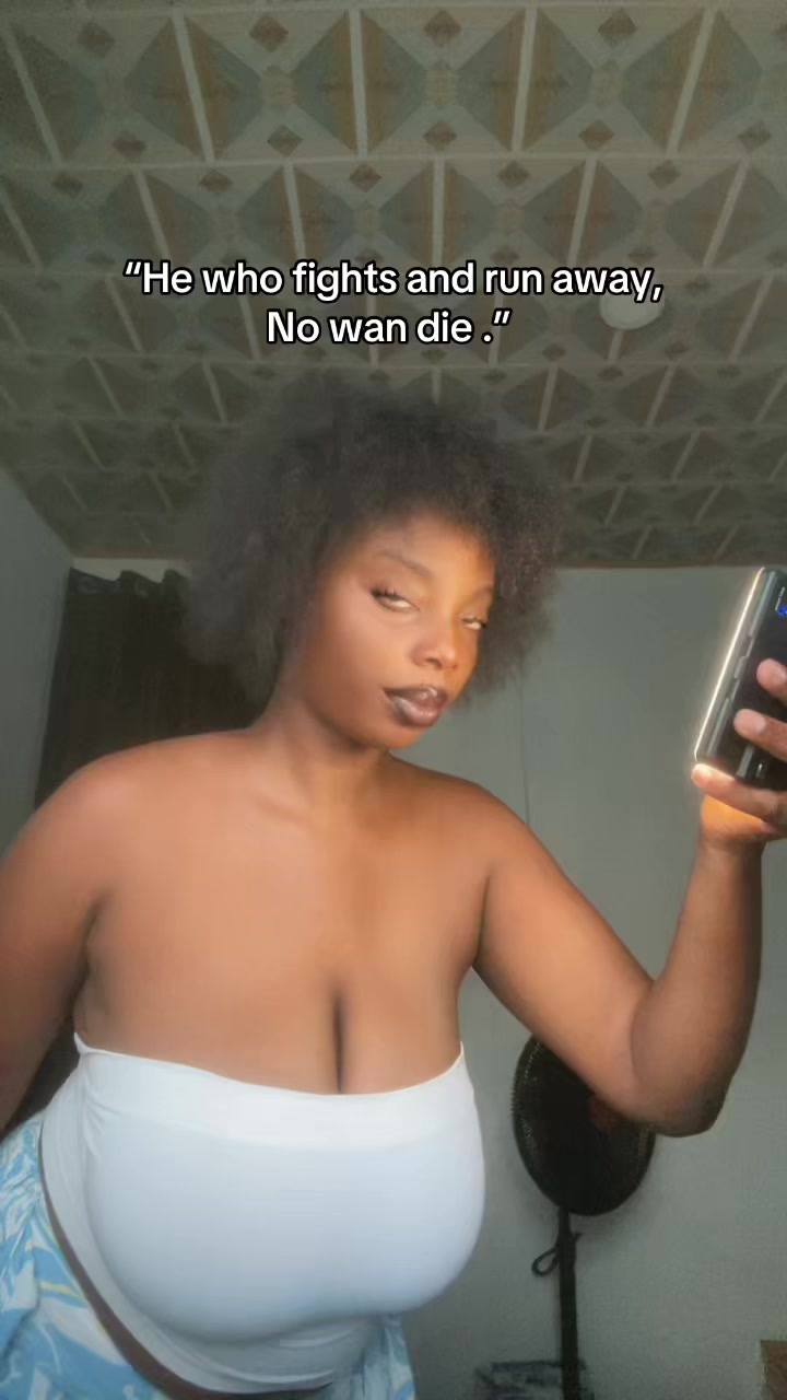 @Goddess of seduction