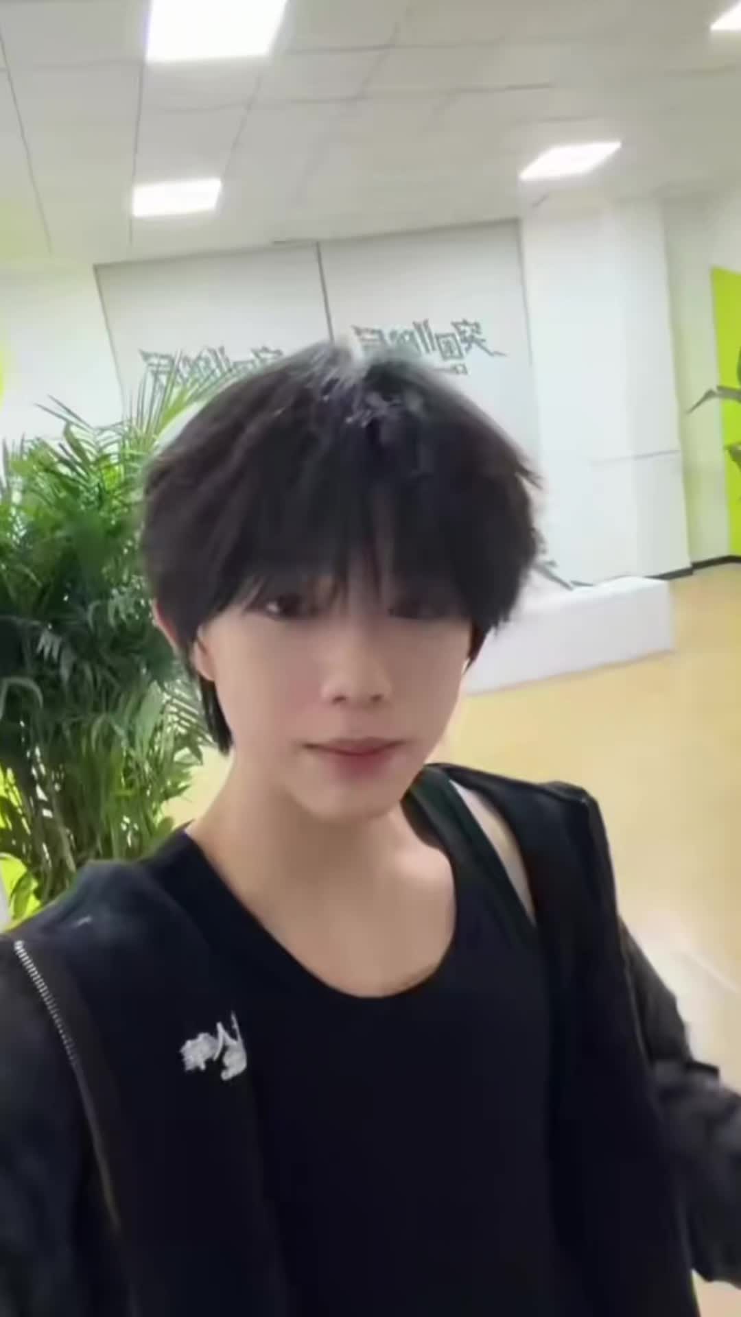 @🇨🇳✨️fan deTF家族喬納森🍁🎀
