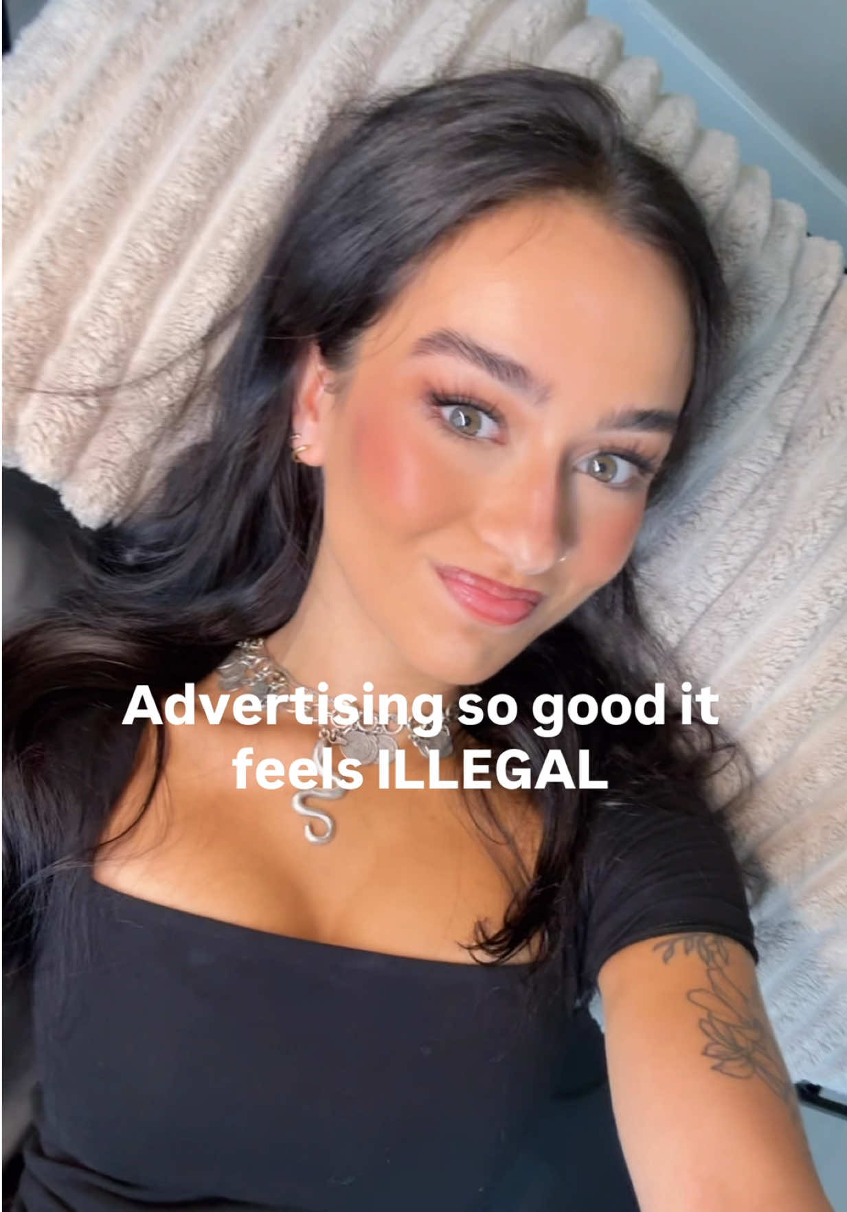 @glambyblue