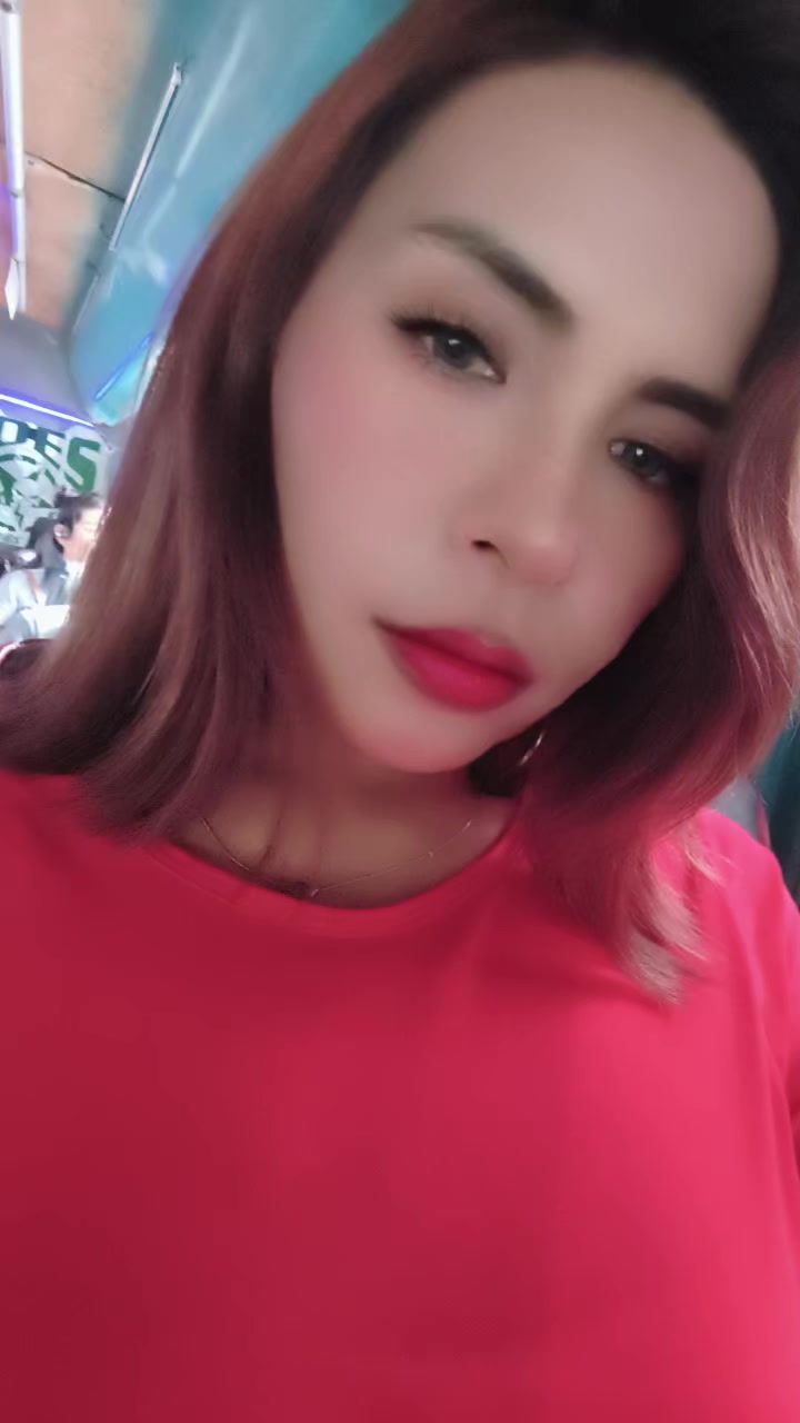 @EuM.C 🇵🇪❤️💅💫