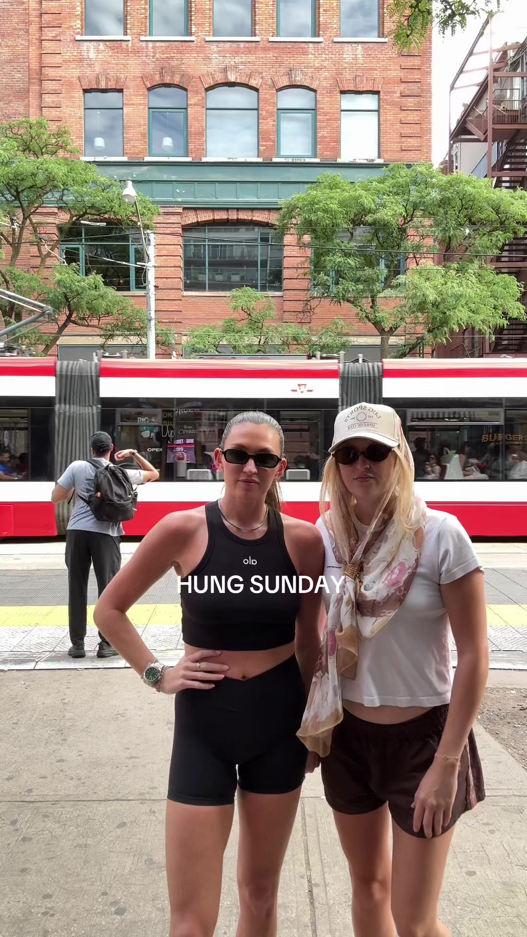 @dumbblondediary
