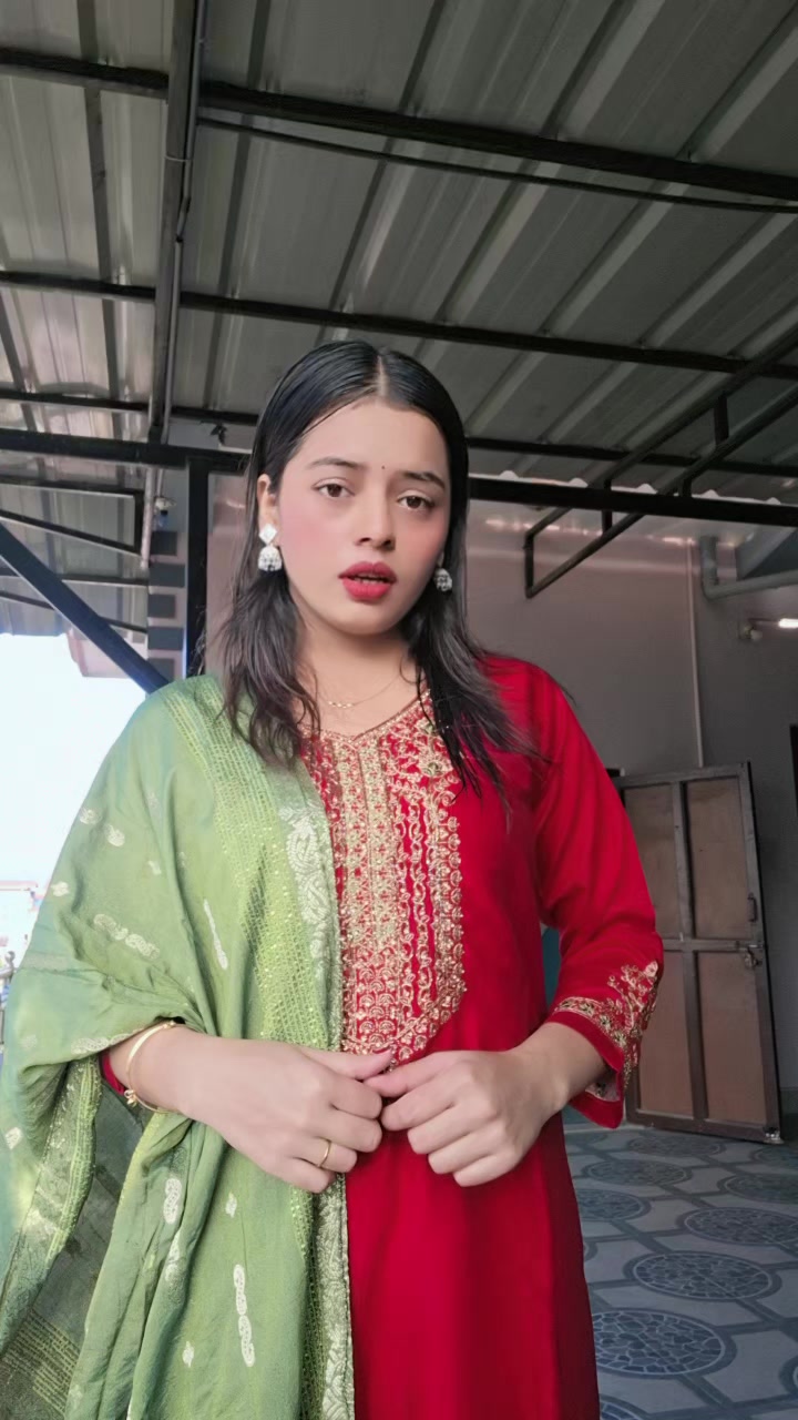@करिश्मा🦋