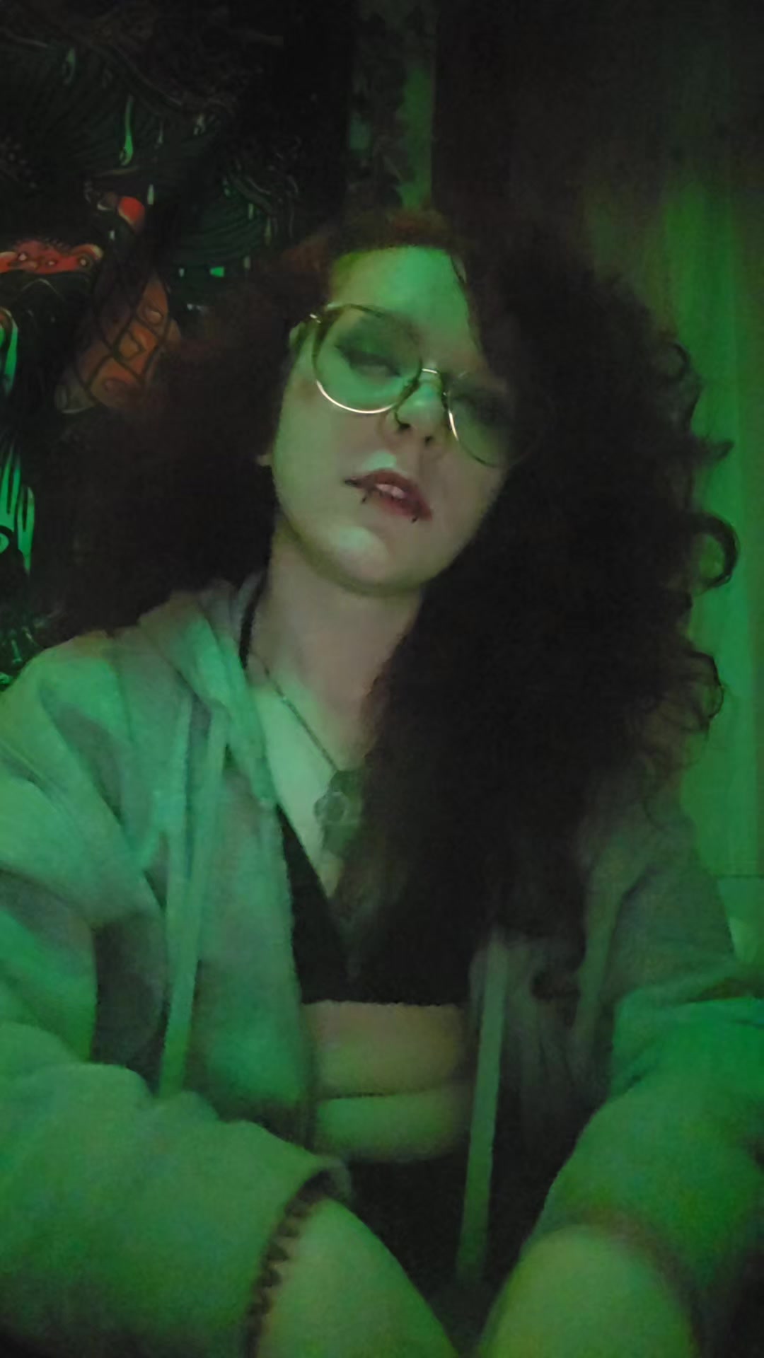 @Rori💜🤘