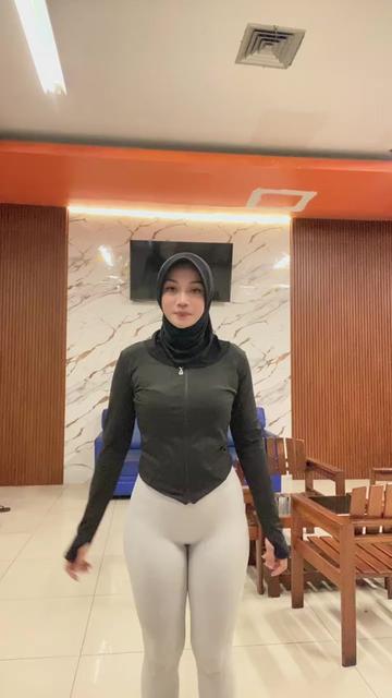 @anggitaaa