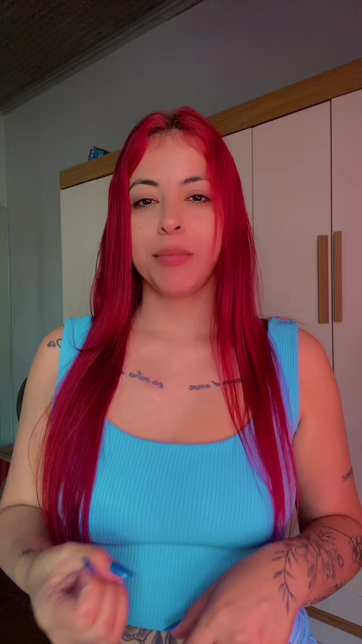 @jhenii_freitas