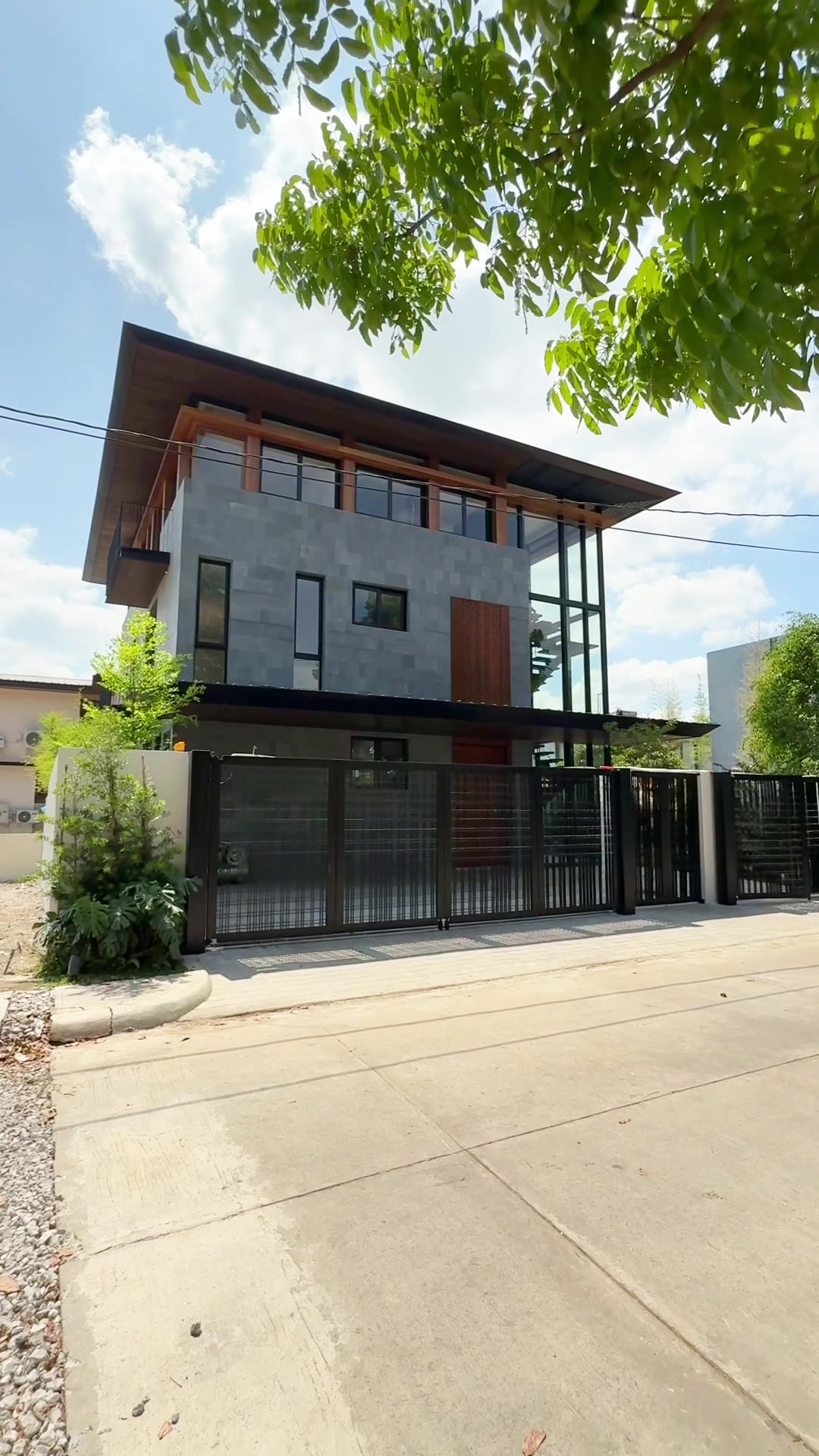 @AV PROPERTIES OFFICIAL