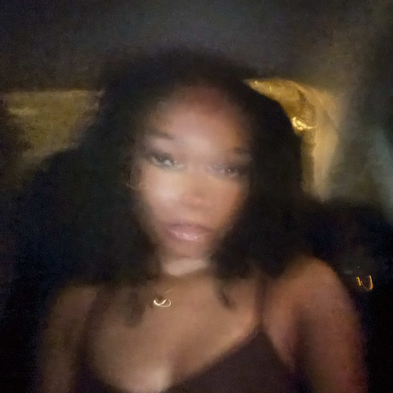 @Bella
