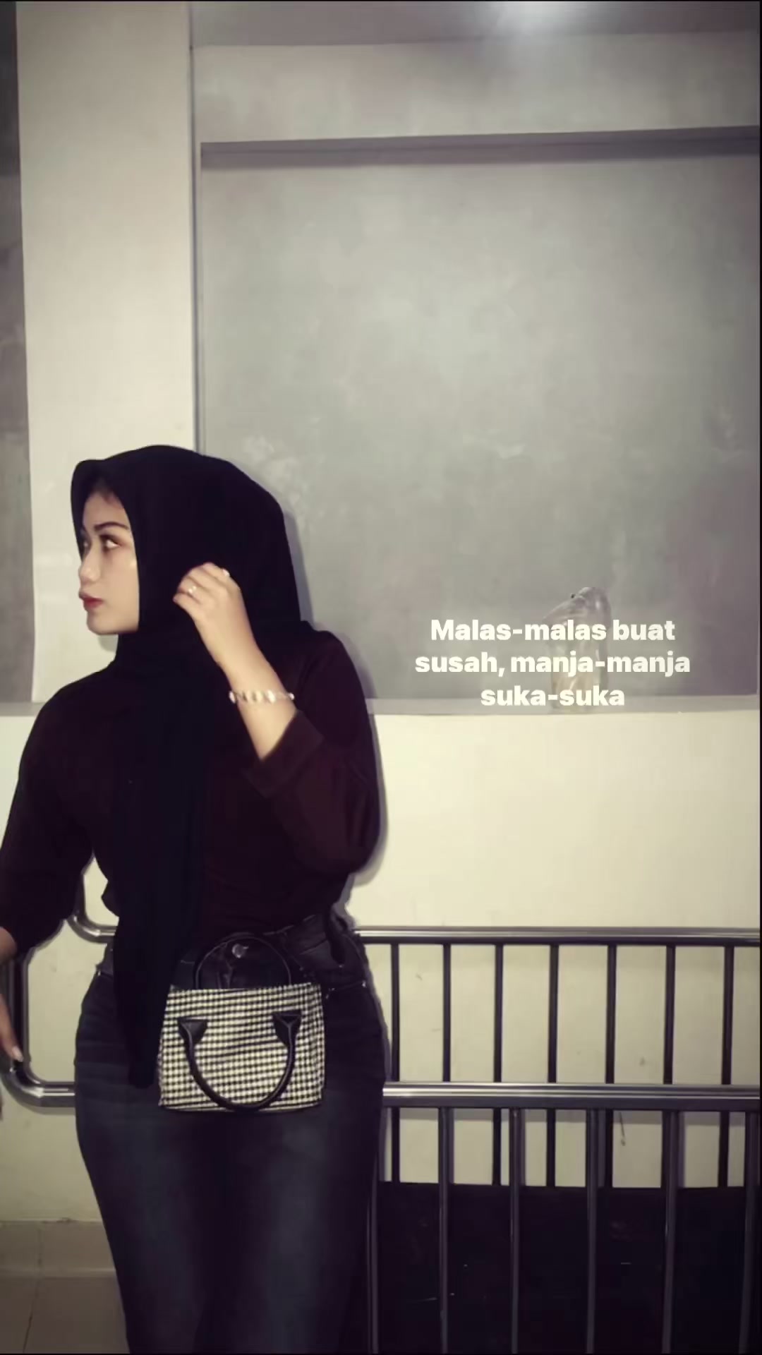 @ini.vivii
