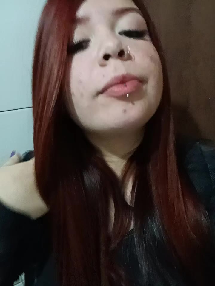 @Carolina Andrea•💋
