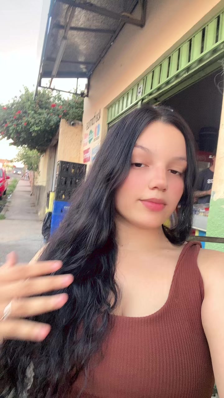@Larissaxt_01