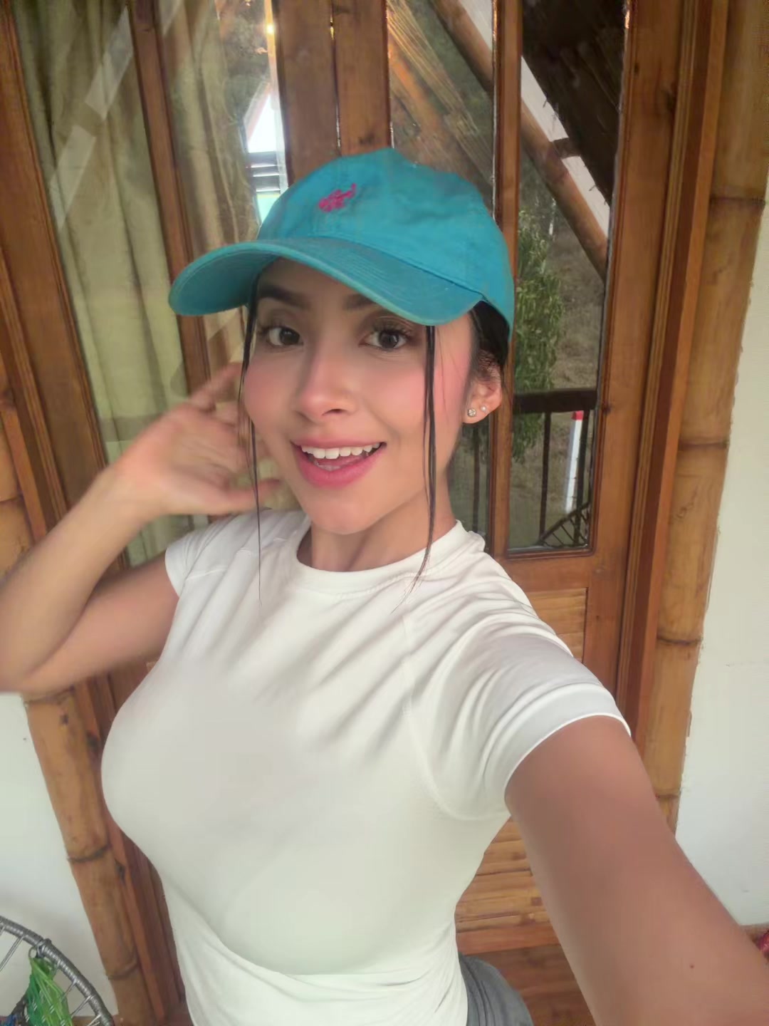 @valecadena23