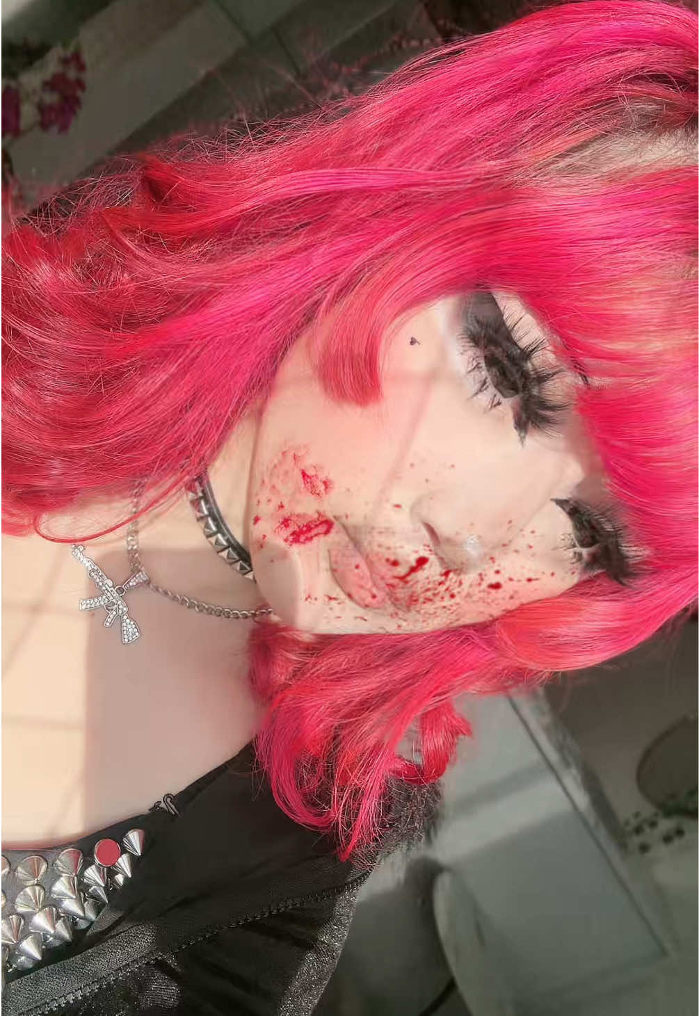 @⌖
