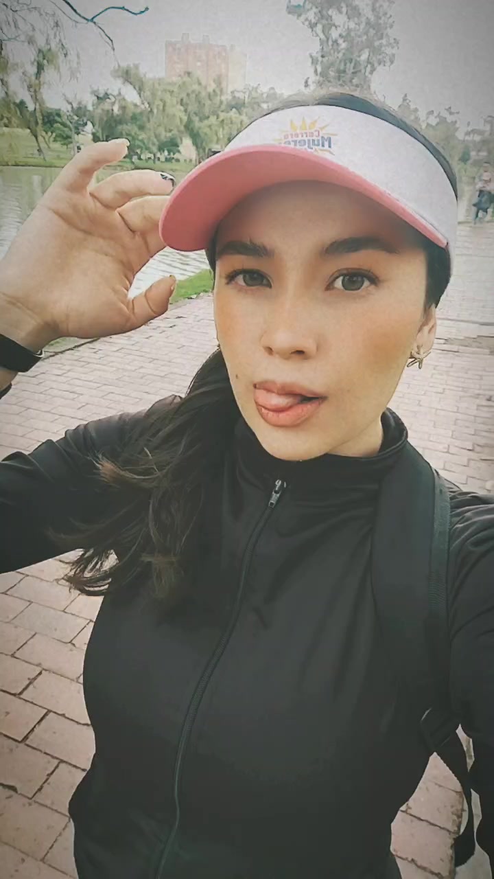 @Vanee ✨