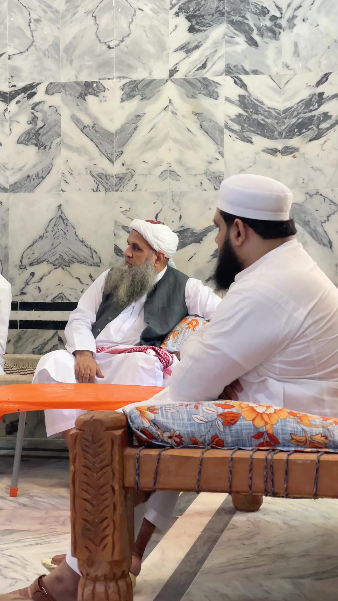 @{مولانا حبیب الرحمان صاحب}