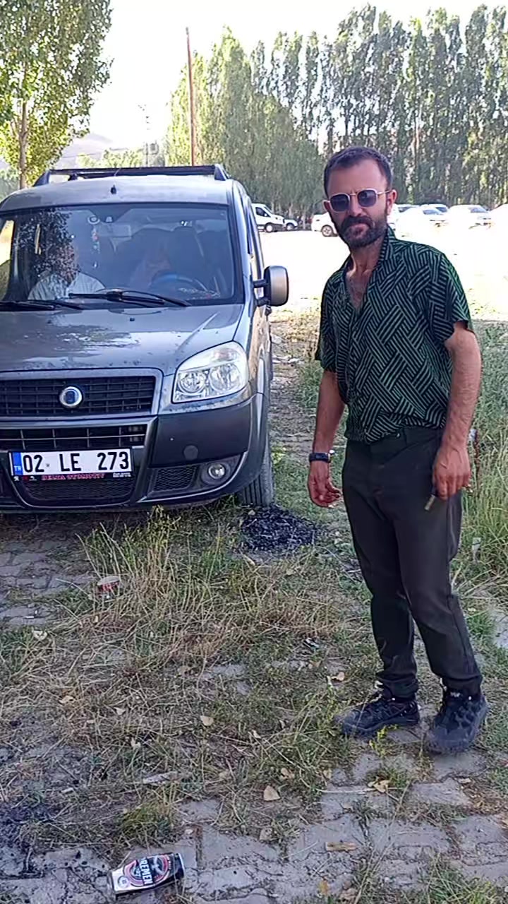 @HOZAN BAVER🎙️🎙️