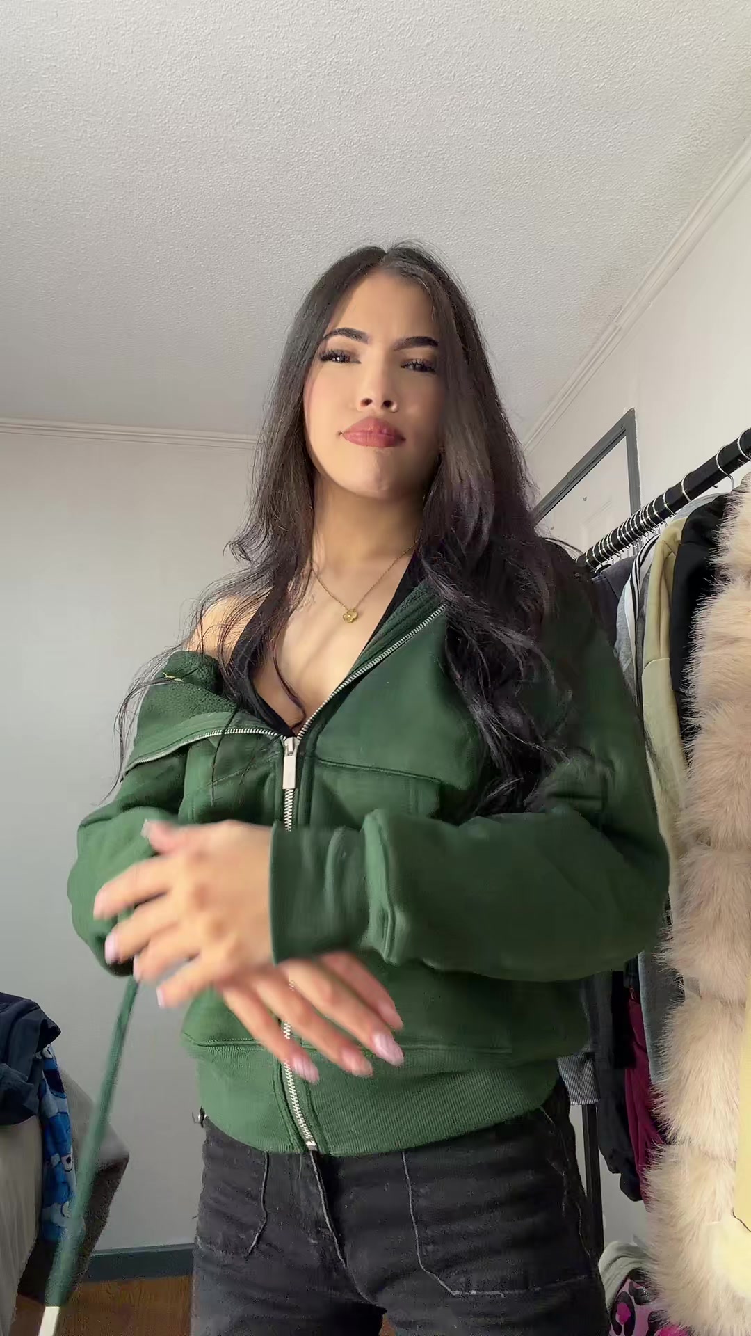 @isisss