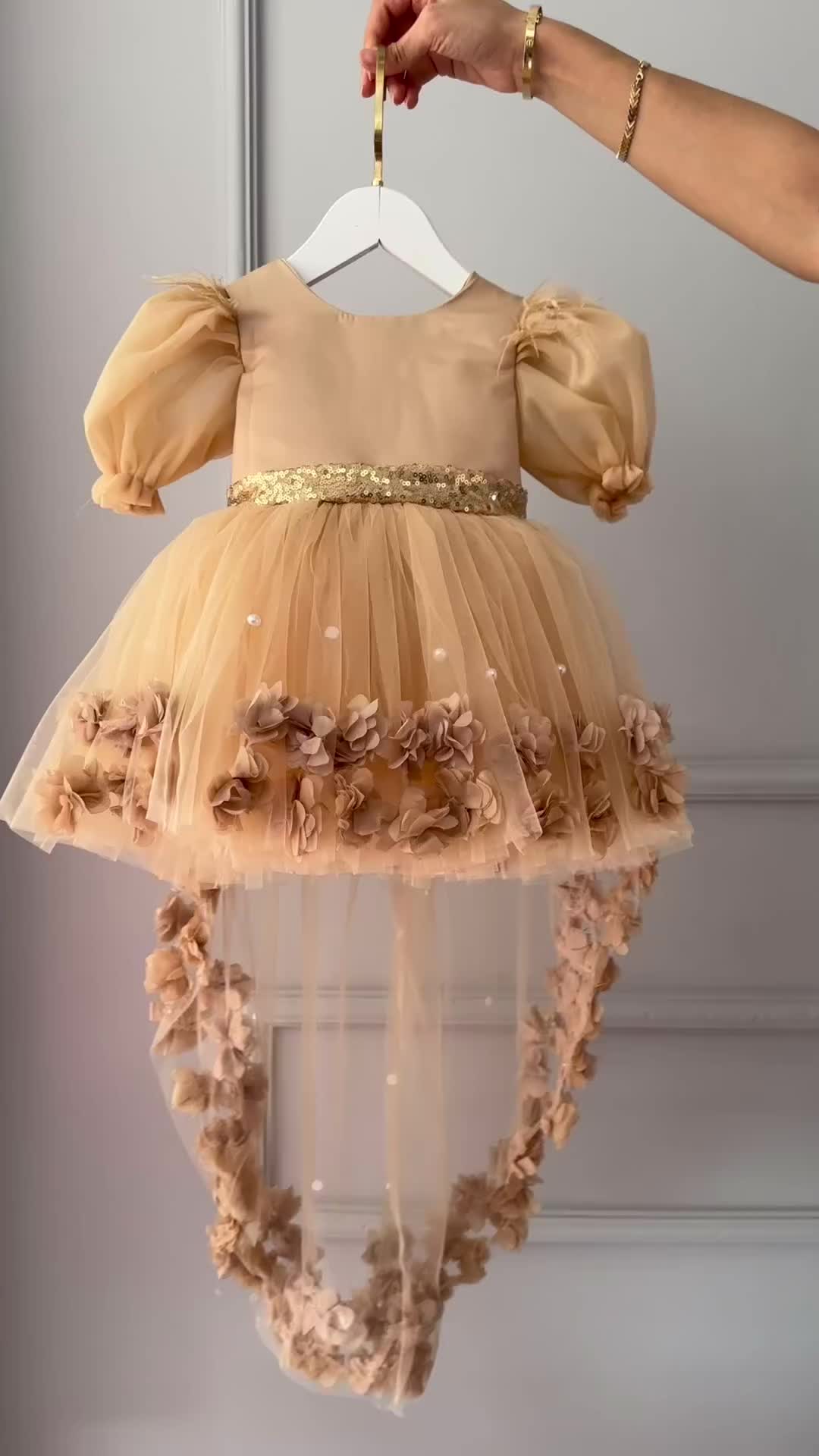 @house of fashion