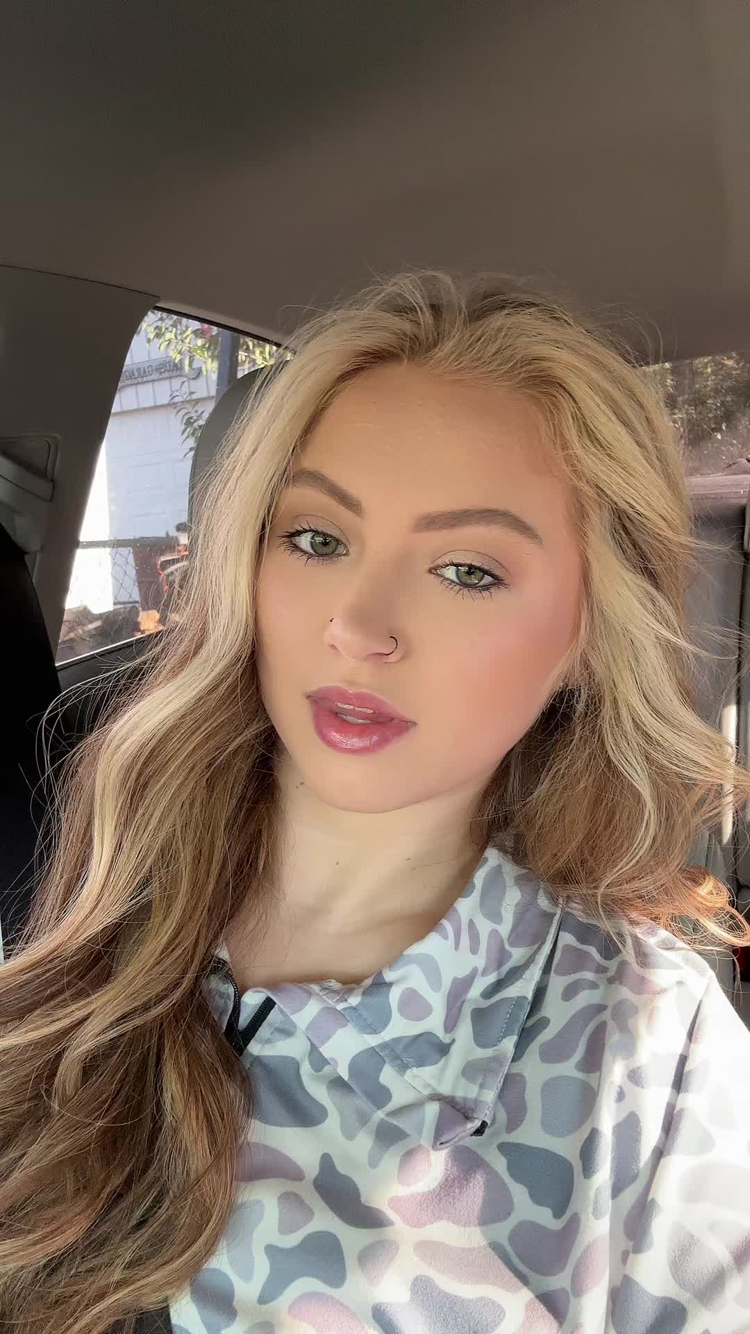 @Anzleighhh