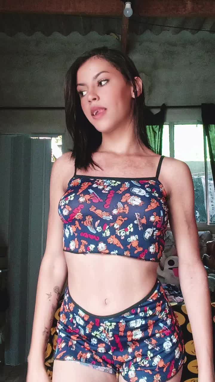 @Nay 🍒