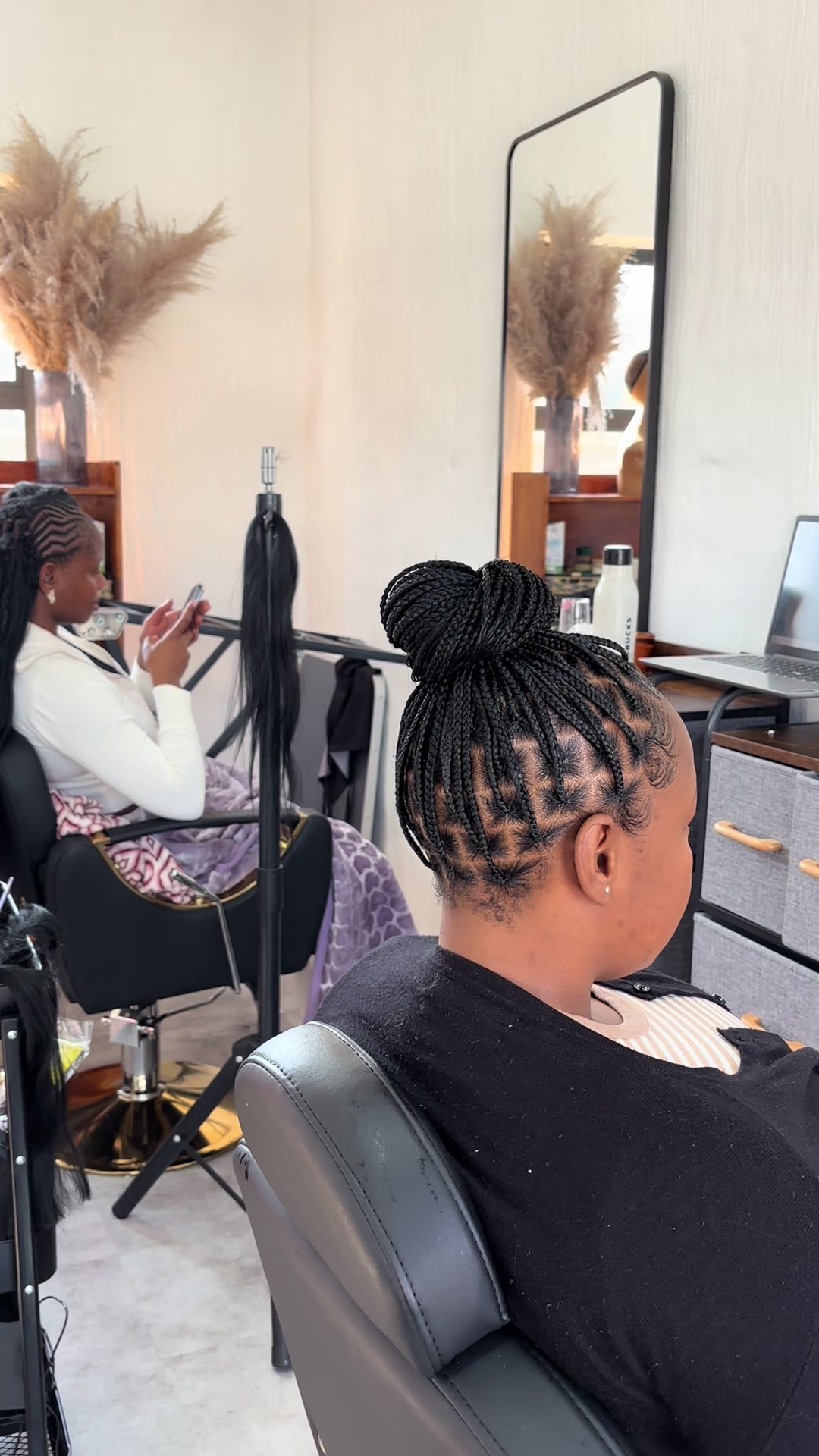 @HairKya Studio