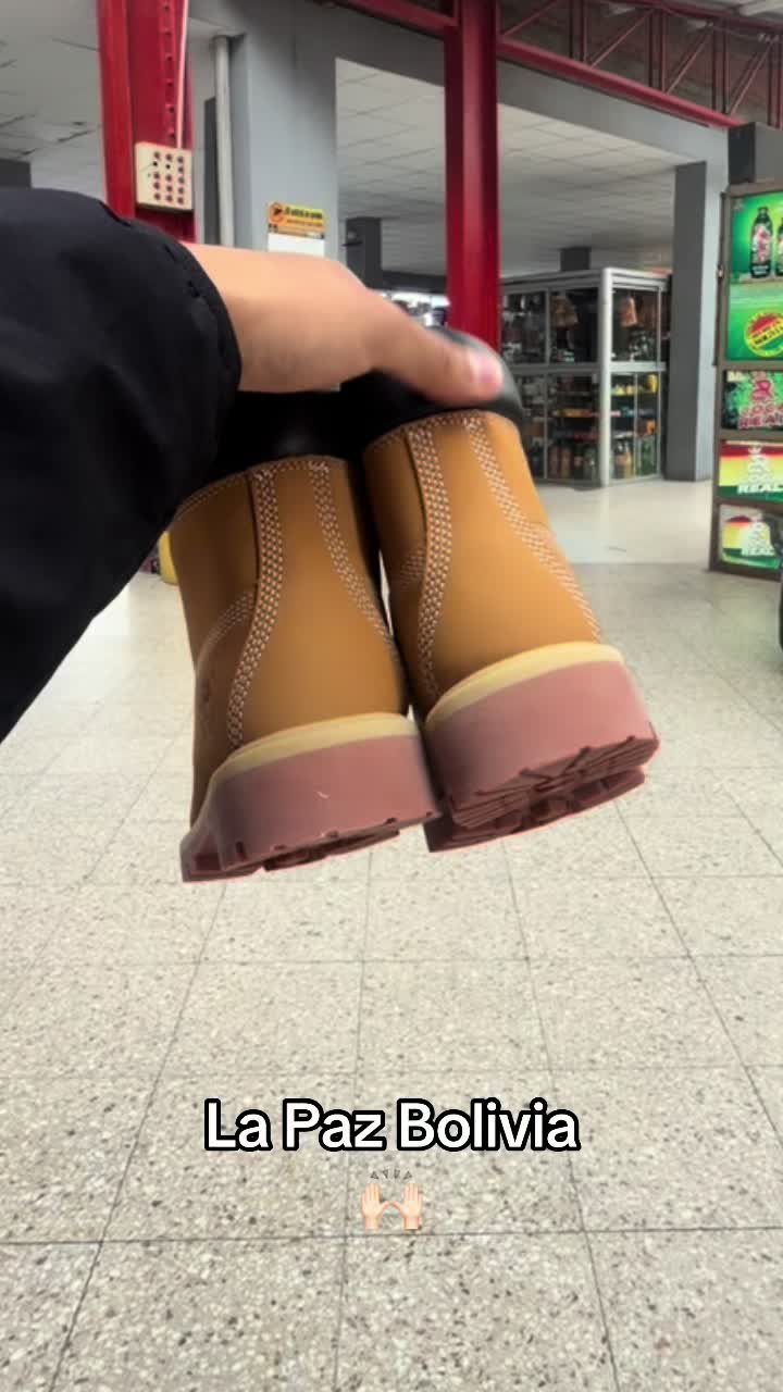 @sneaker_dealer🇧🇴