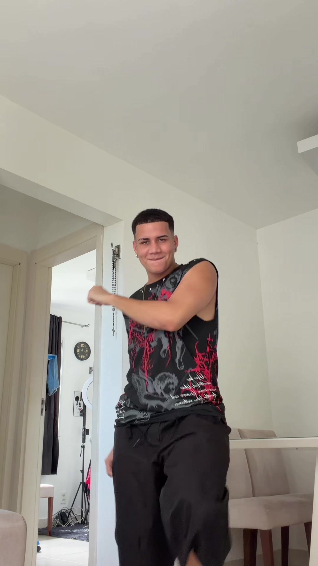 @hugosscl