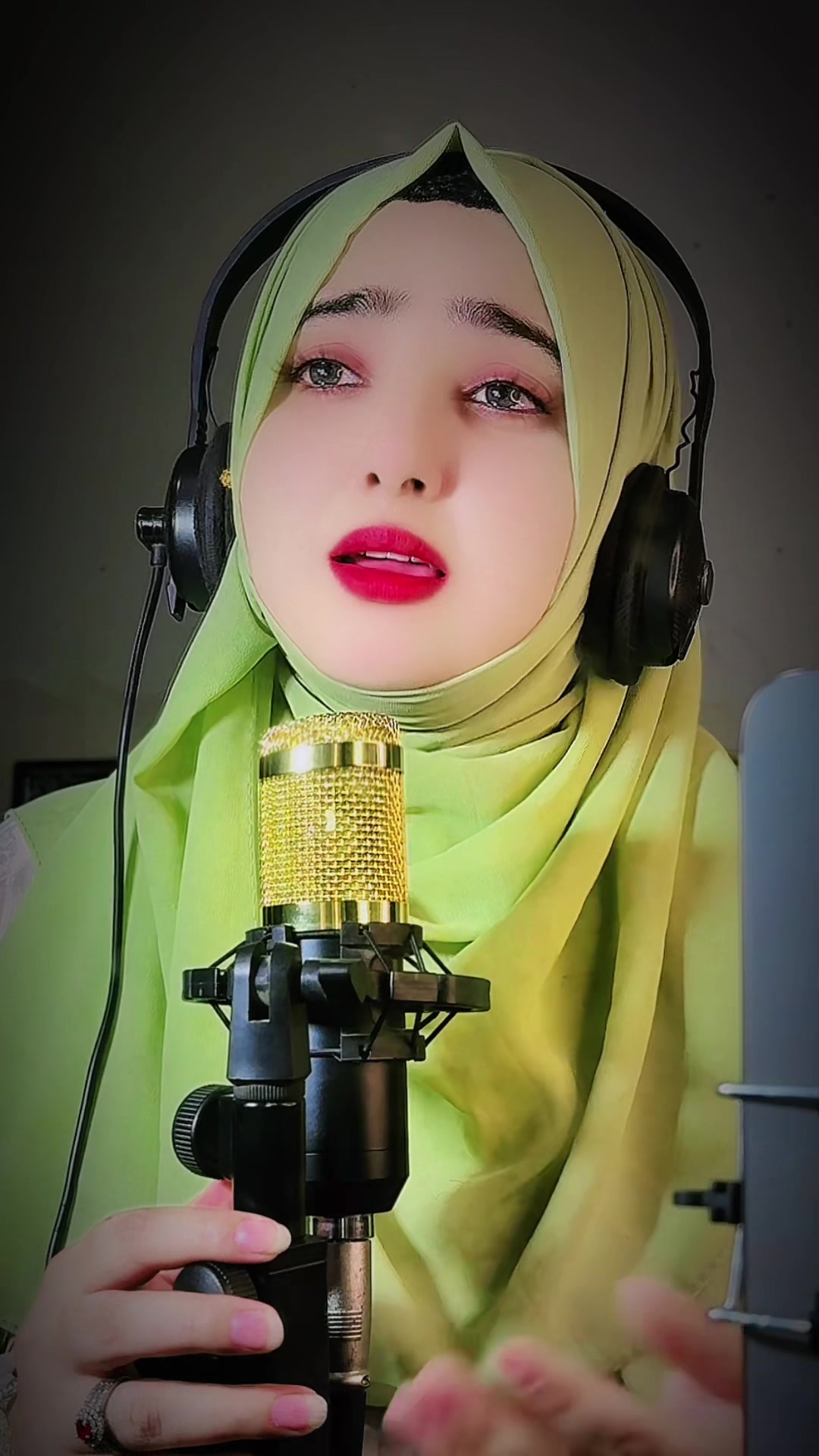 @Abida Malik 2.0