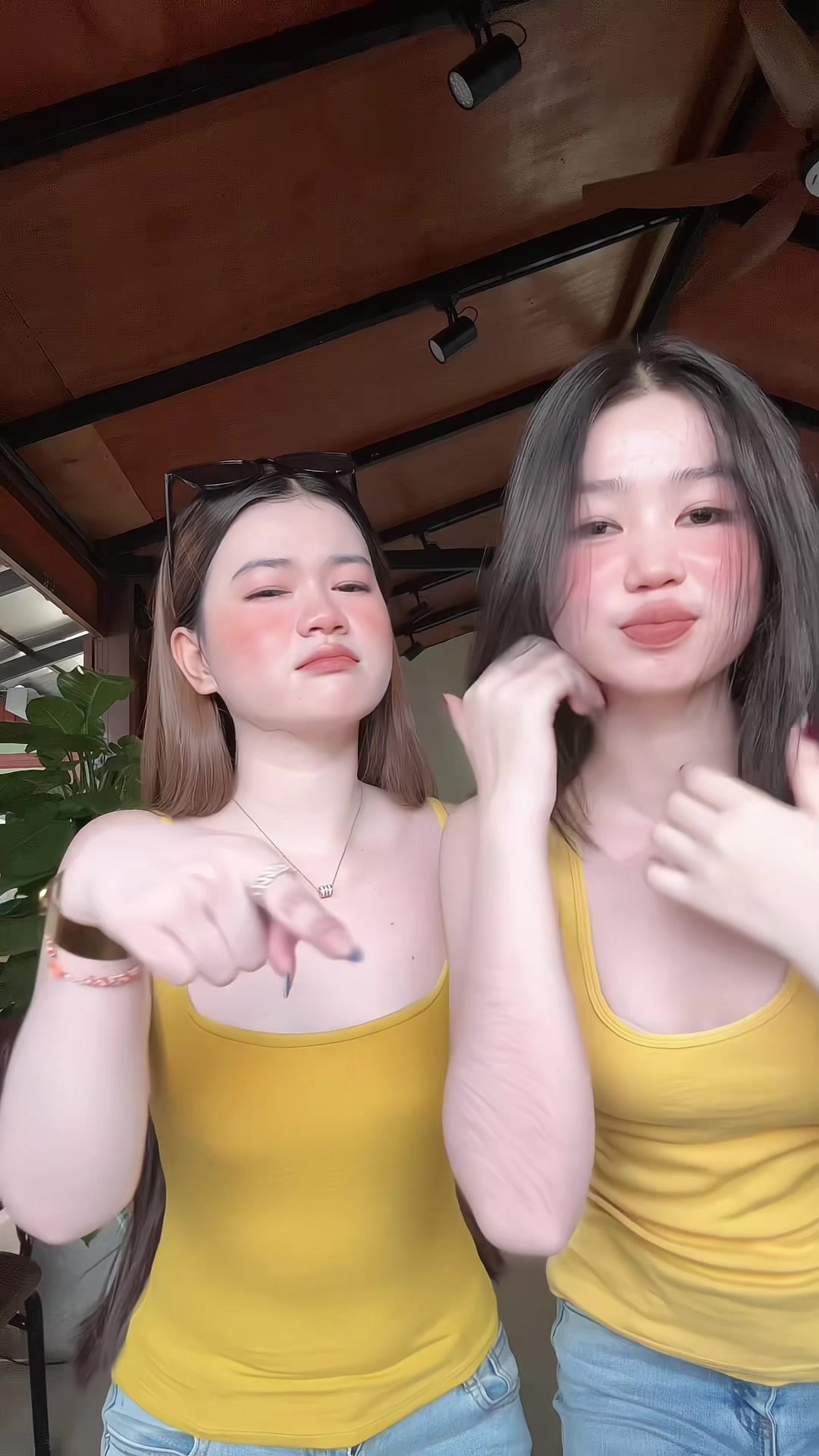 @Slyta
