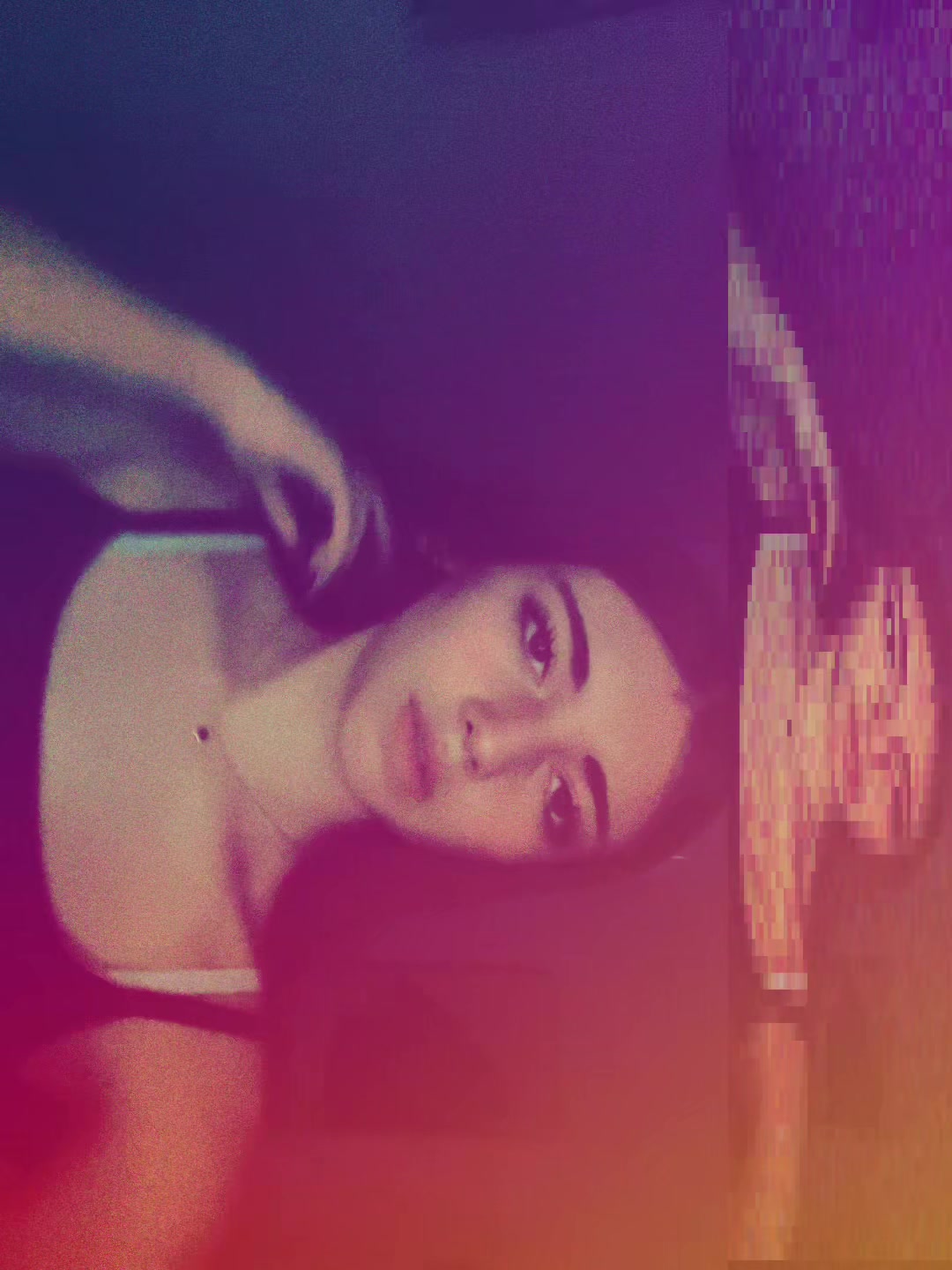 @🦦