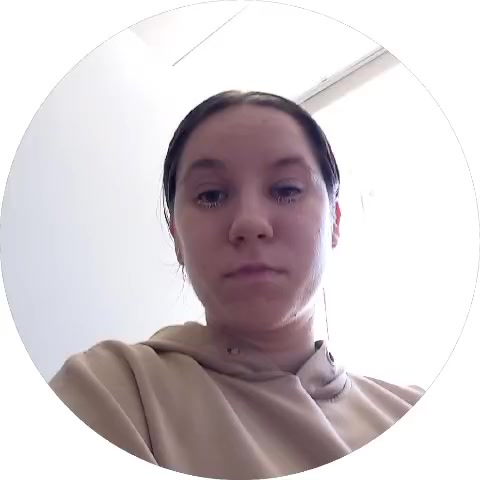 @Алинка брилькова