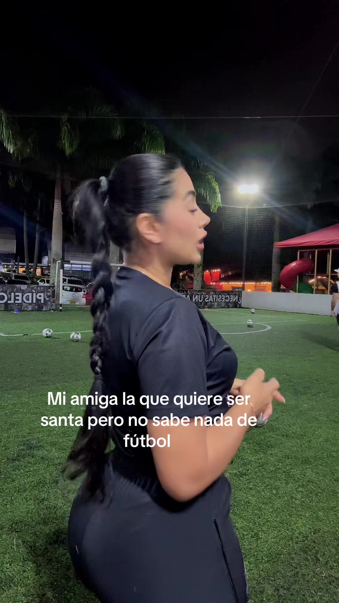 @Monica Vallejo⚽️#1💜