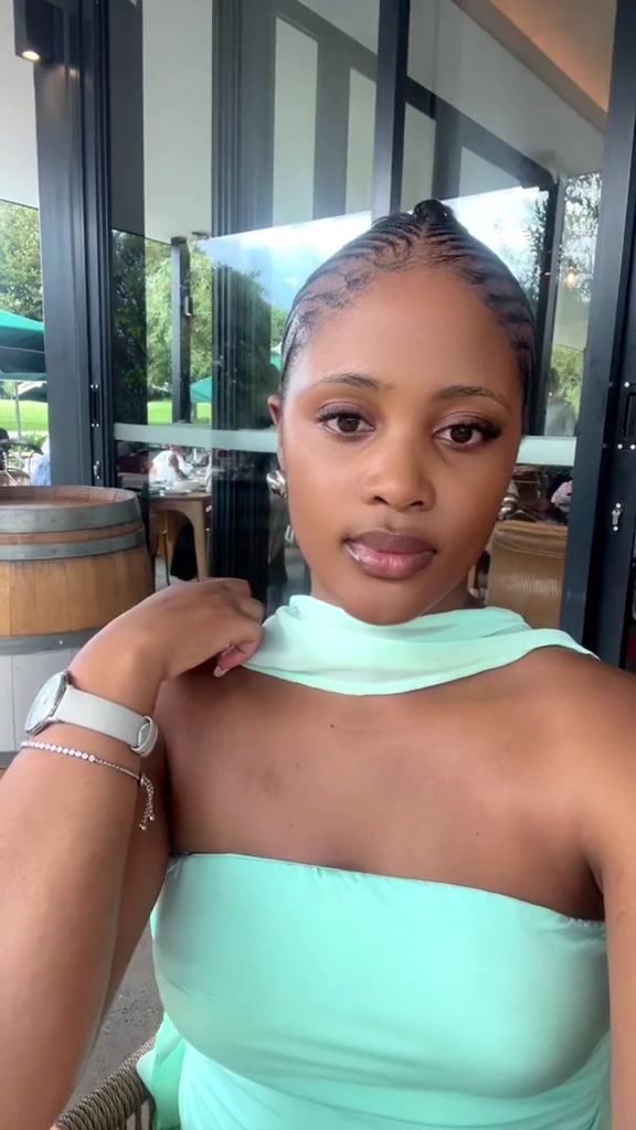 @Maphindi