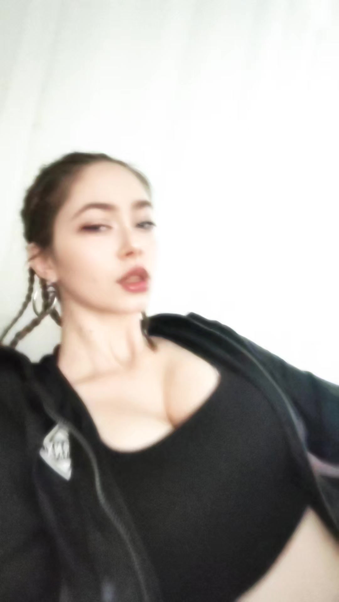 @N I N A ๐๏ธ๐จ๏ธ