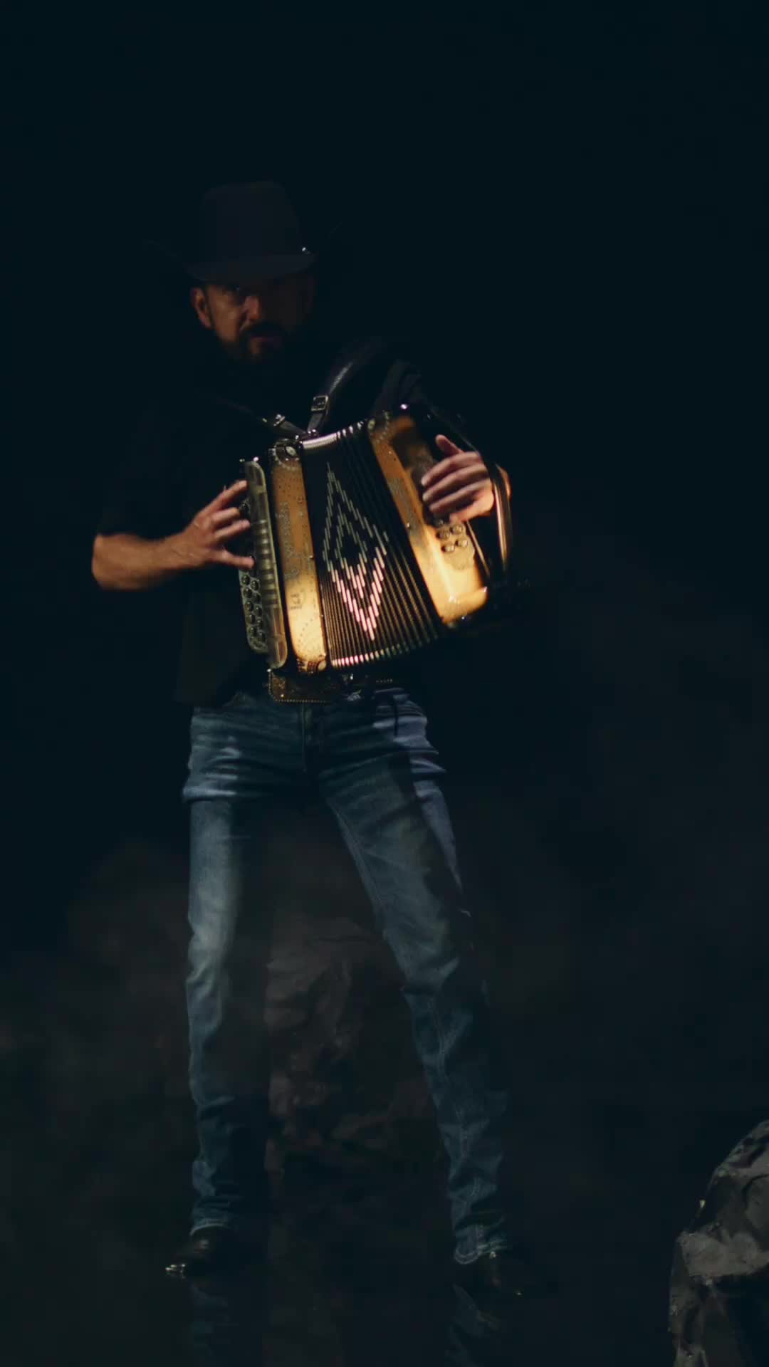 @Grupolaleyenda