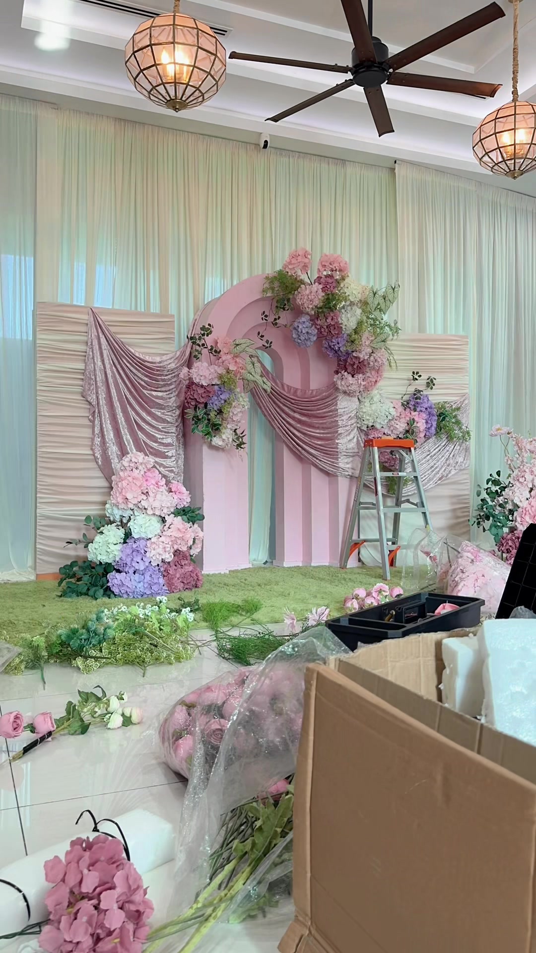 @Ciktam Balloon & Wedding
