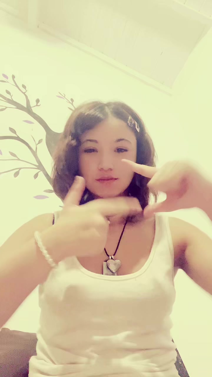 @🦄