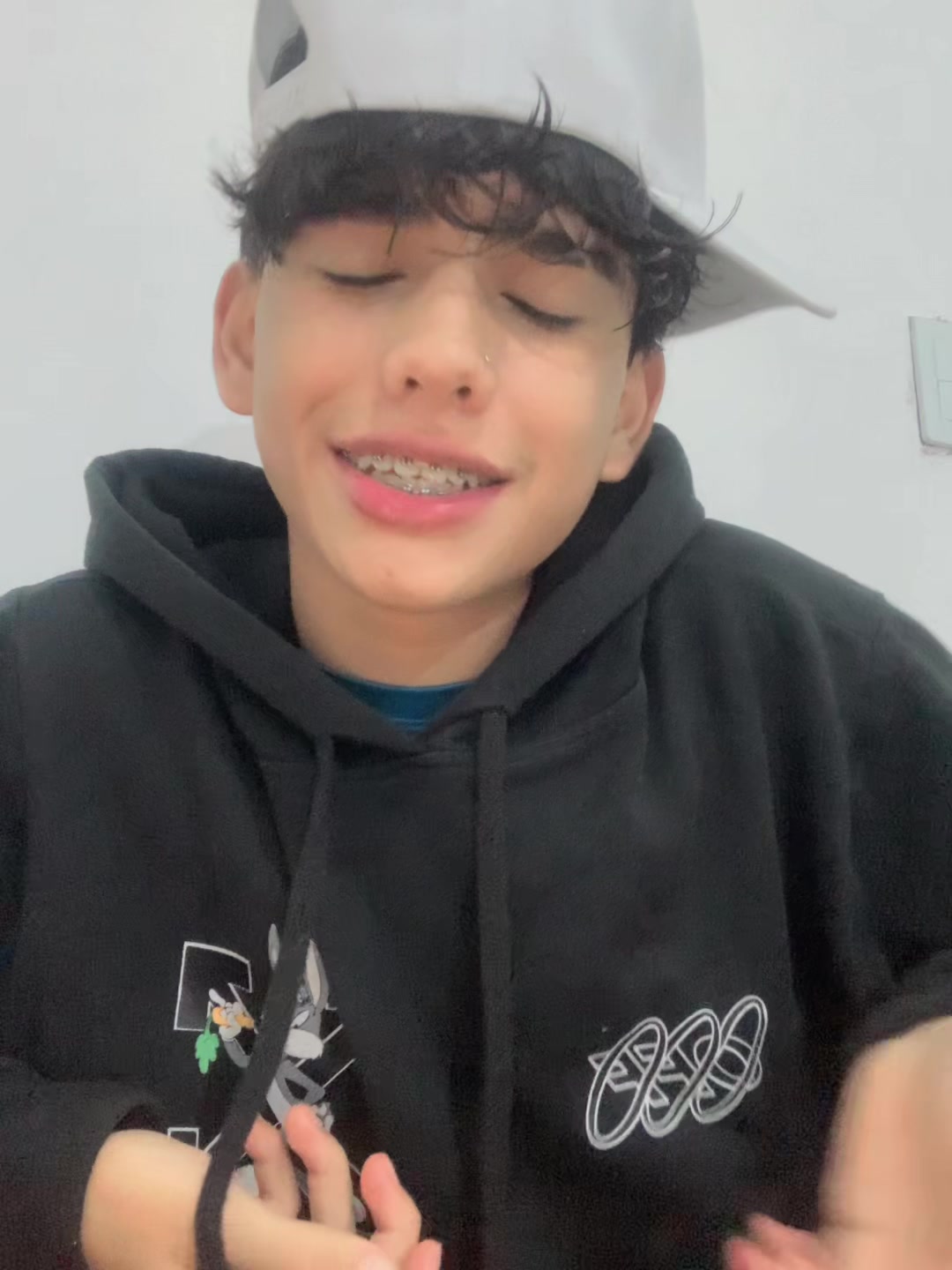 @Emaa 🦈