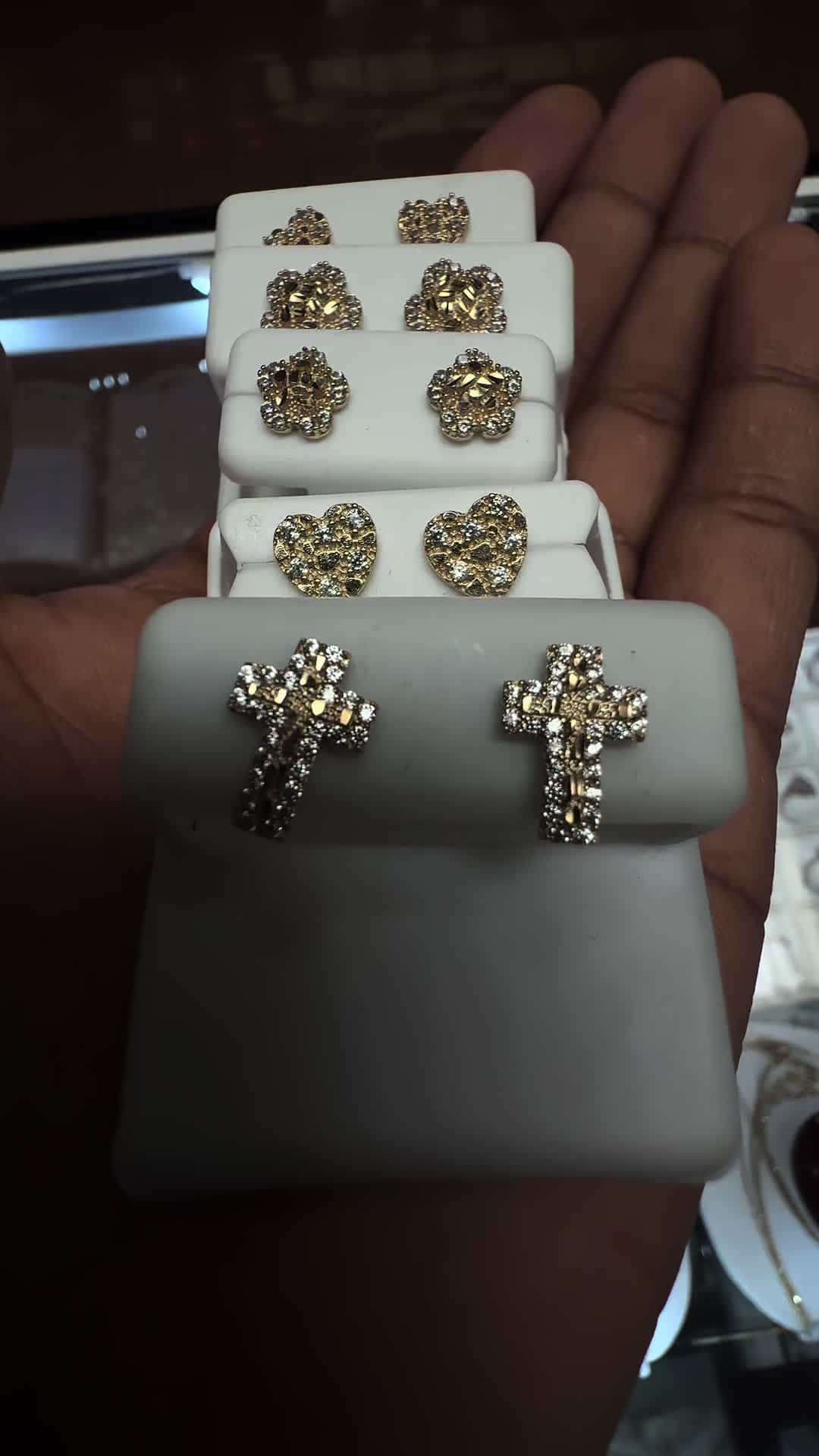 @AliJewelers