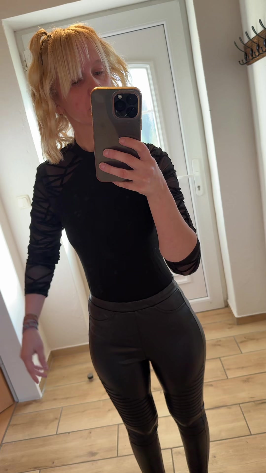 @vani