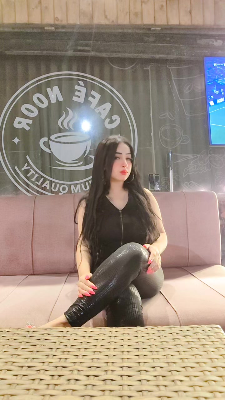 @الملكه نور