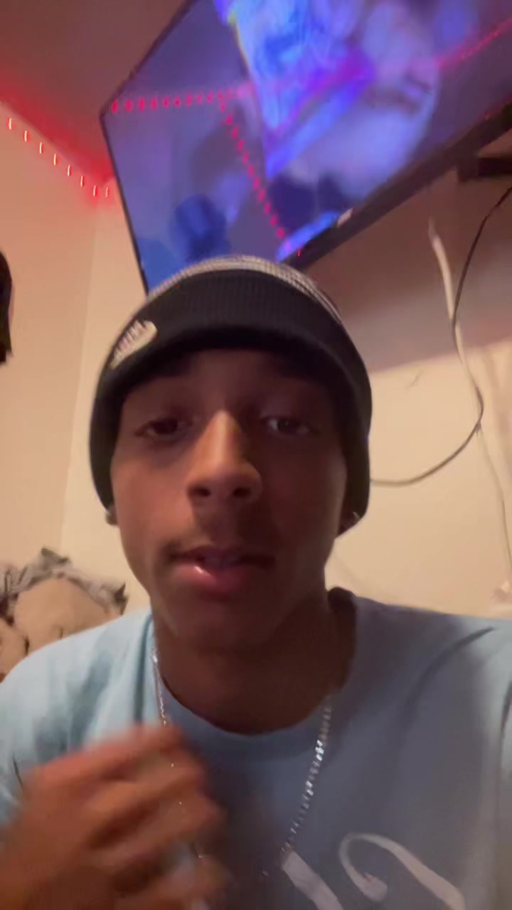 @⃟