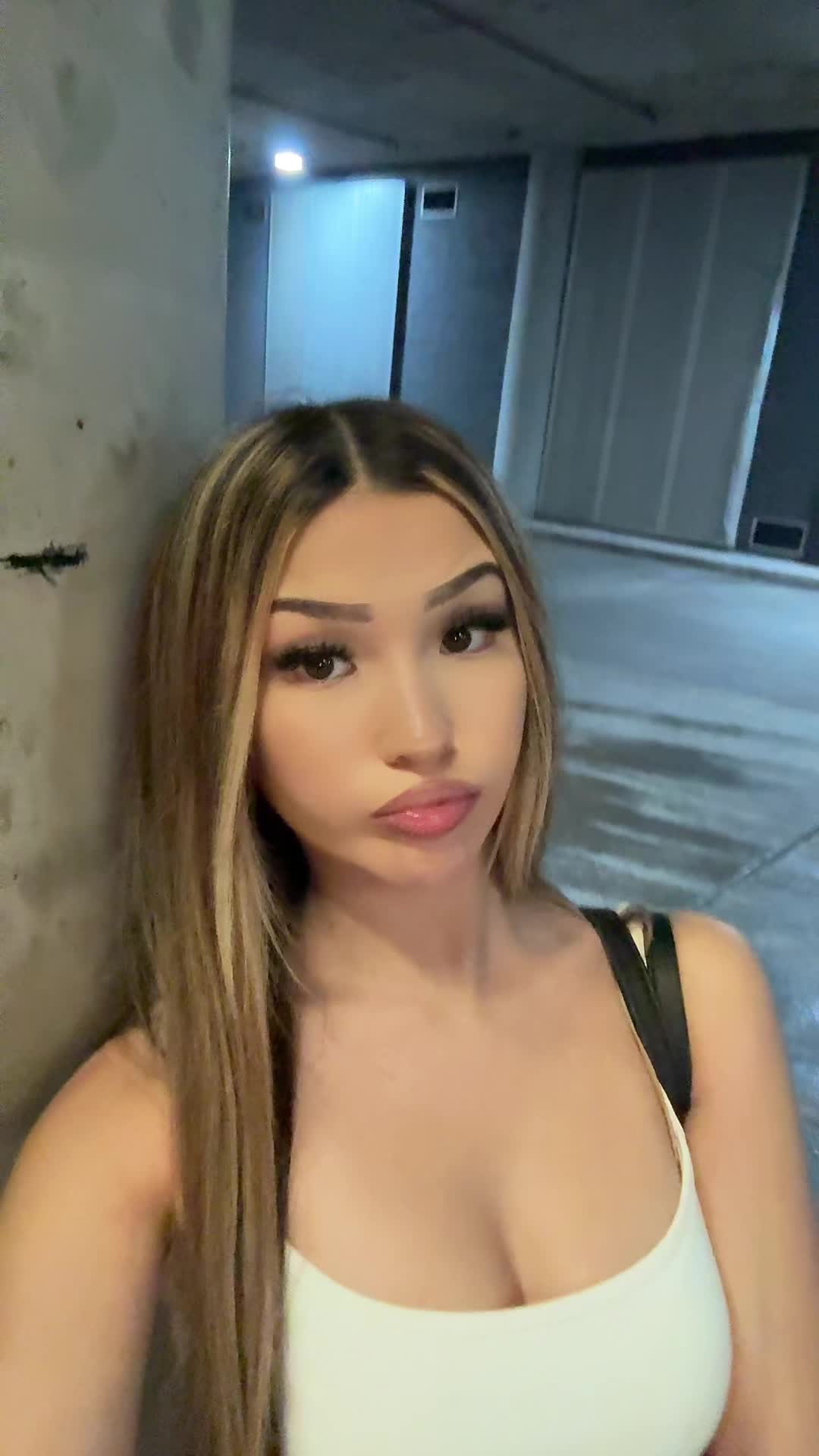 @️