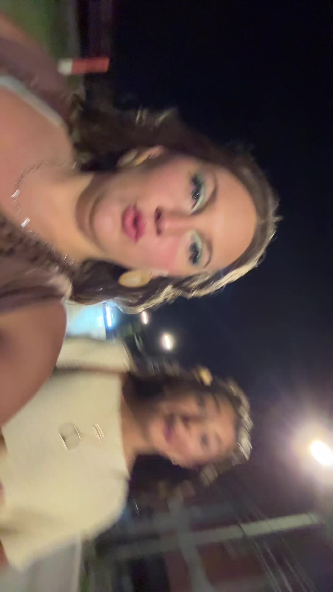 @Jazzi