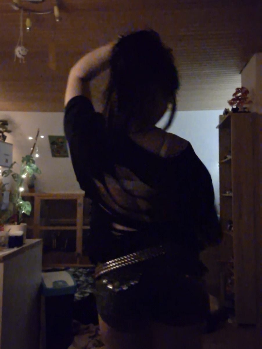 @~★~
