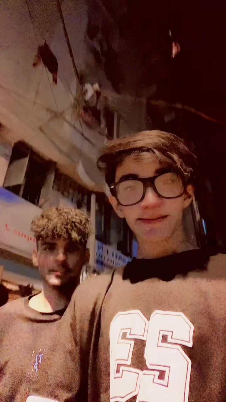 @ℳ𝓇.𝒸𝒽𝒰𝓏𝒶🐣