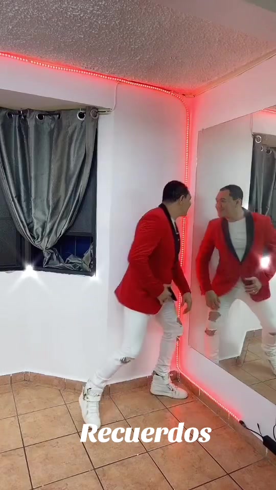 @🕺🏻Henry Ur&iacute;as 🇸🇻