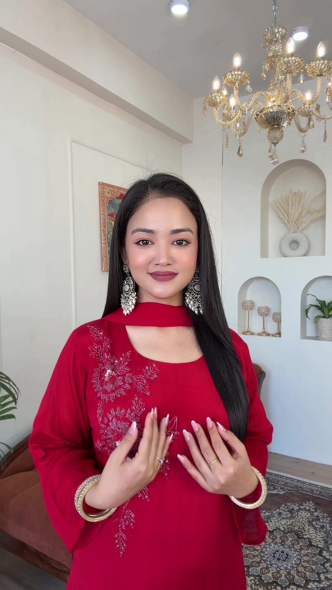 @Naina_TheAttire