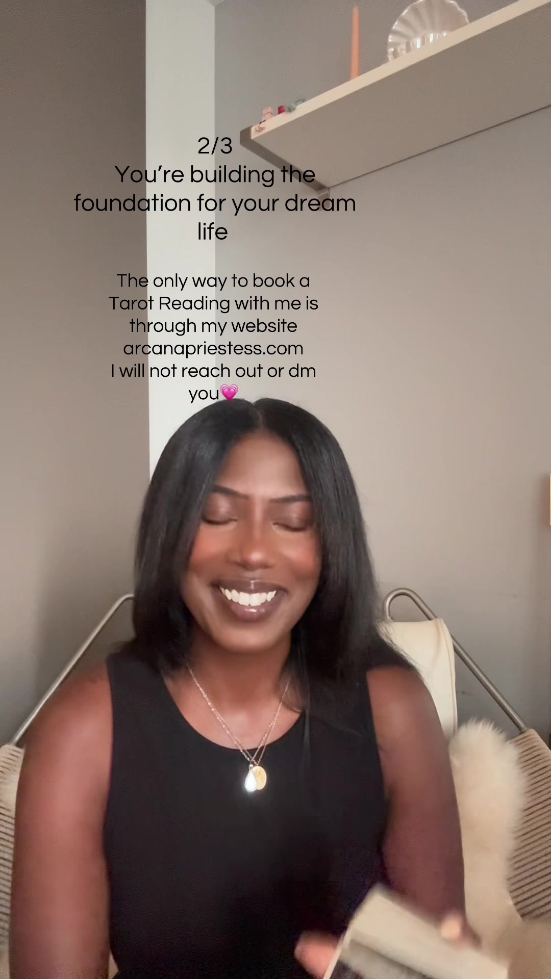 @Arcana Priestess Tarot Reader