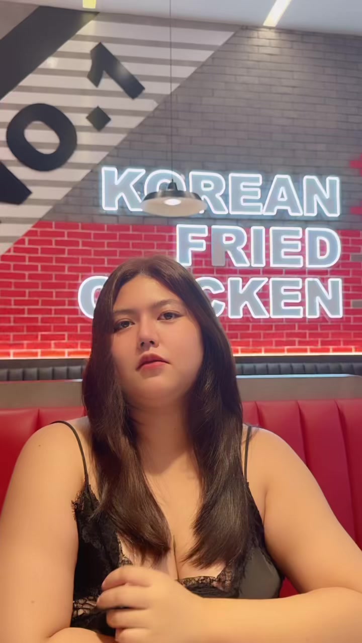 @ฉันชื่อเอลิซ🧿🥥🌴